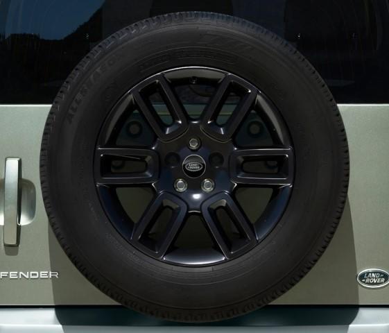 Original Land Rover 8x19&quot; Leichtmetallfelge ET 41,5 Style 6010 Gloss Black