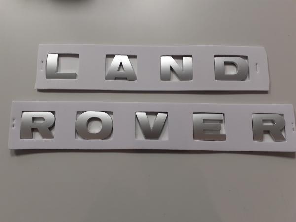 &quot;Land Rover&quot; Schriftzug Motorhaube silber