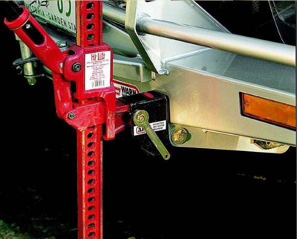 Hi-Lift Aufnahme zum sicheren Halt für ARB Stoßstange